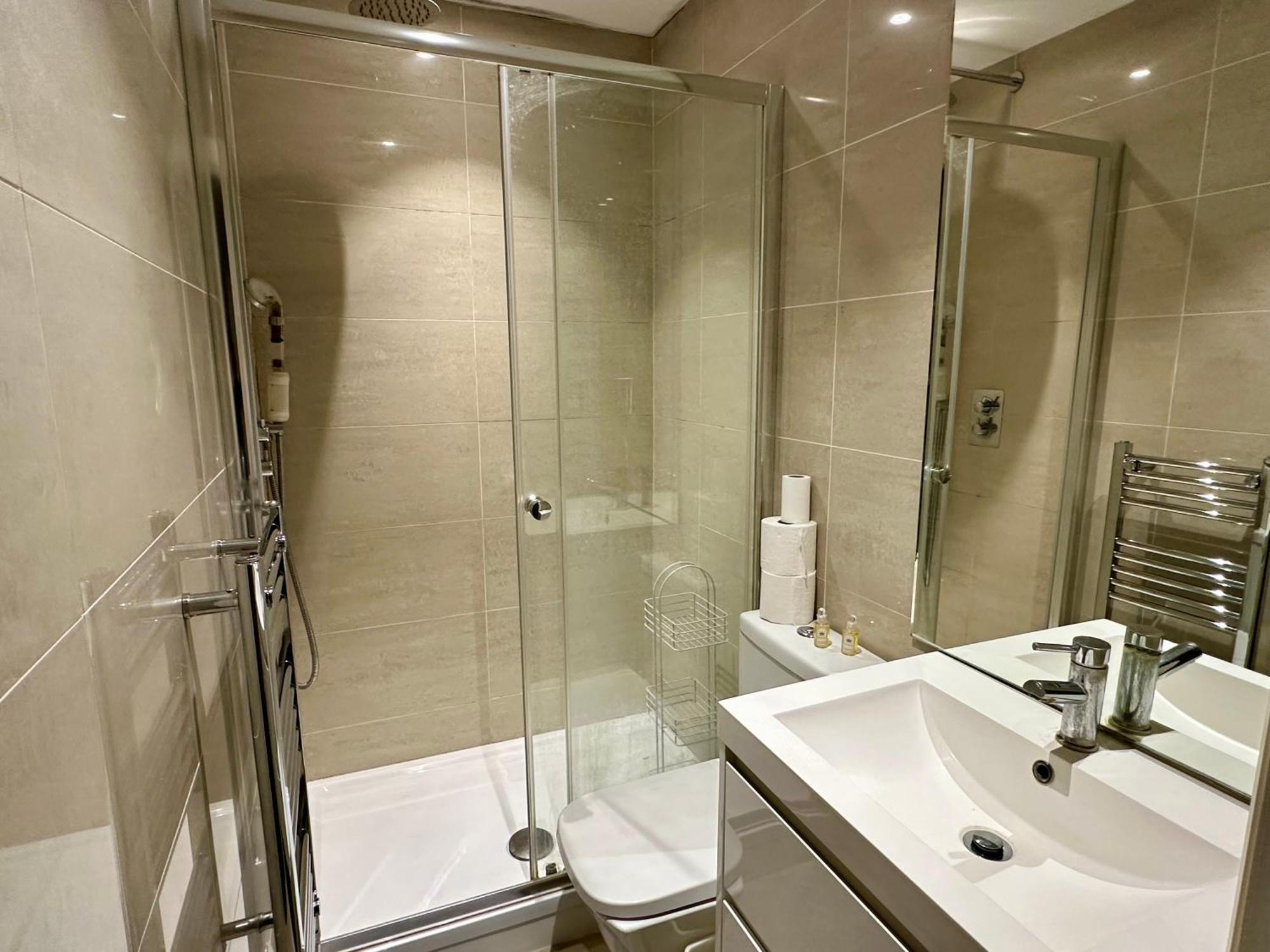 London Regency Apartment ภายนอก รูปภาพ