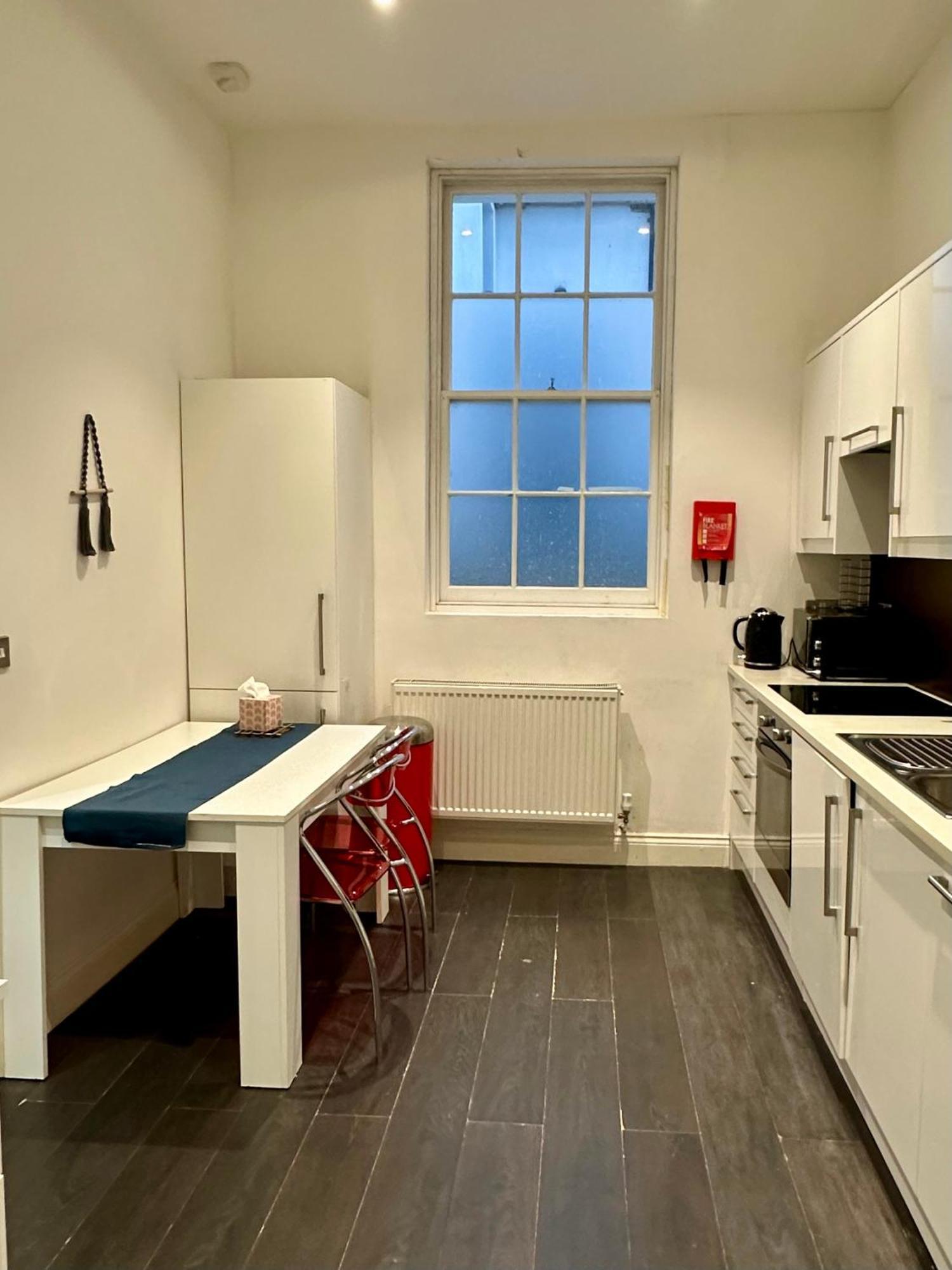 London Regency Apartment ภายนอก รูปภาพ